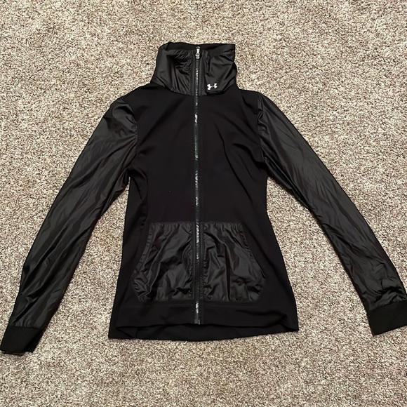 Woman’s Under Armour Cold Gear Full Zip, Size Medium - Picture 1 of 3